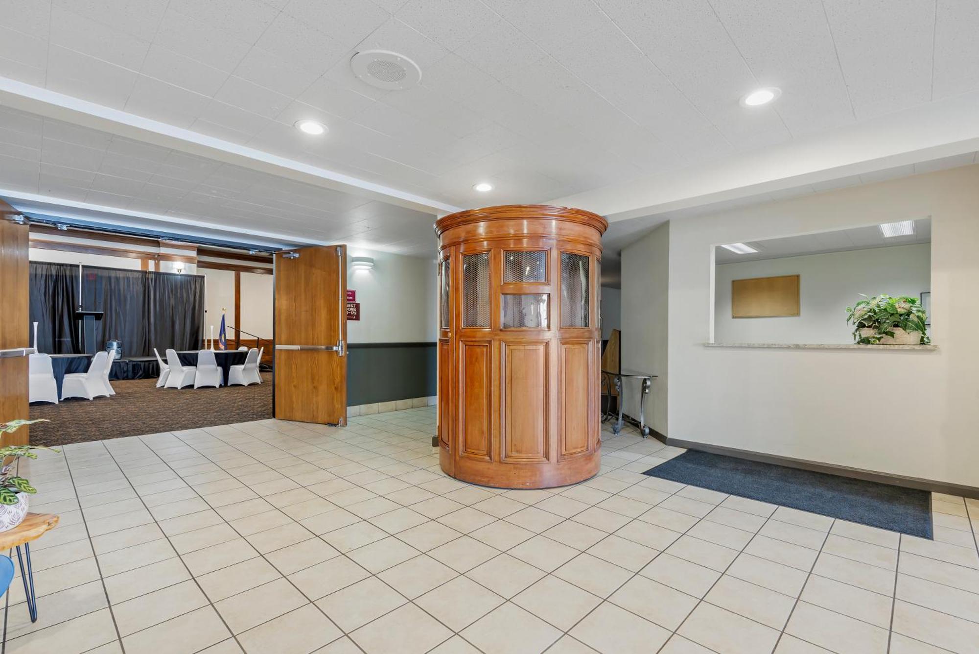 Seaport Inn & Suites Lewiston Zewnętrze zdjęcie